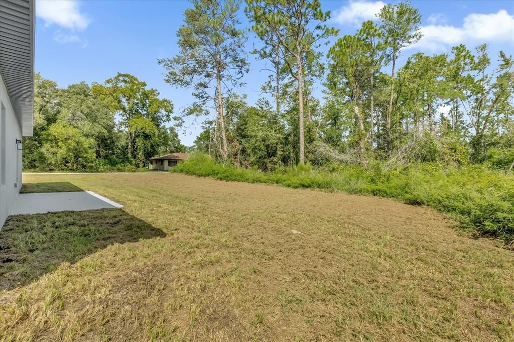 Под контрактом: $300,000 (4 спален, 3 ванн, 1833 Квадратных фут)