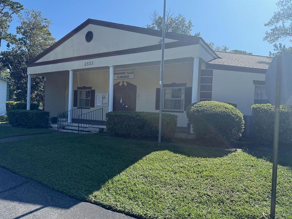 For Sale: $117,000 (2 beds, 1 baths, 891 Square Feet)