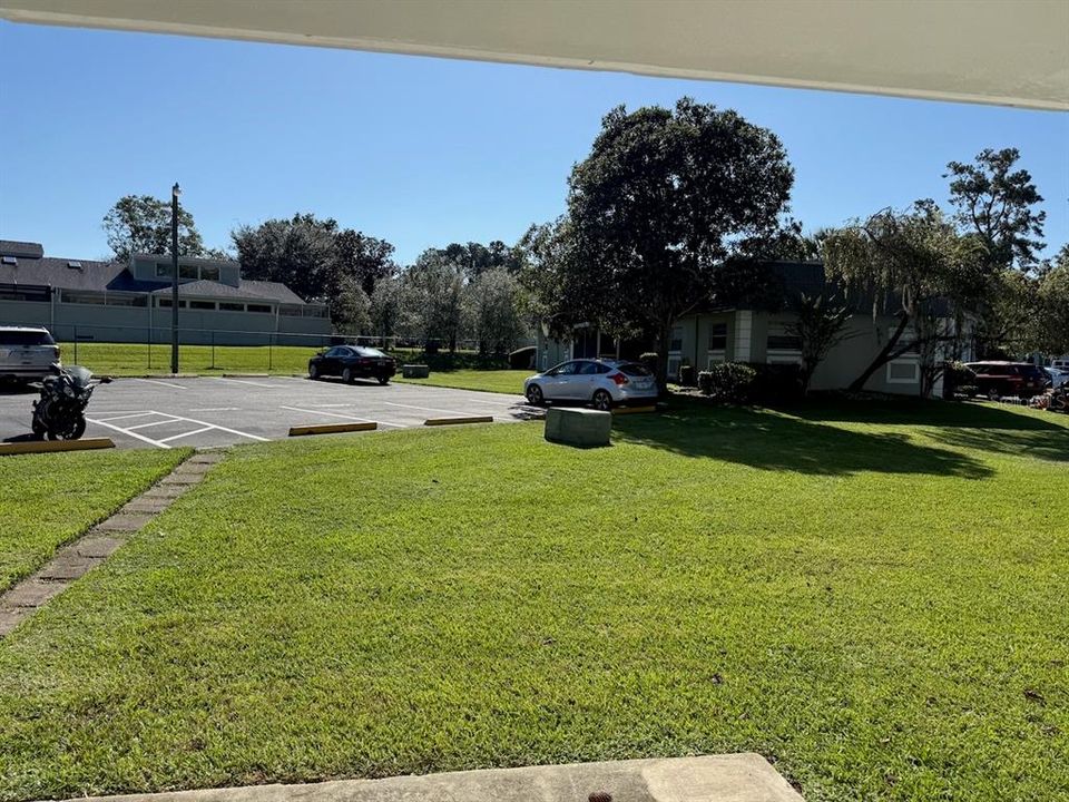 For Sale: $117,000 (2 beds, 1 baths, 891 Square Feet)