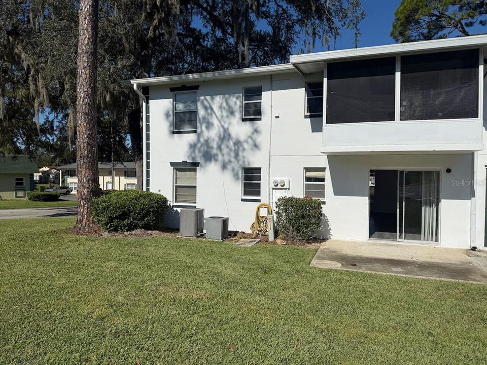 For Sale: $117,000 (2 beds, 1 baths, 891 Square Feet)