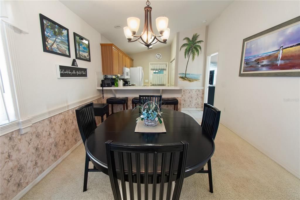 Activo con contrato: $219,500 (2 camas, 2 baños, 1165 Pies cuadrados)