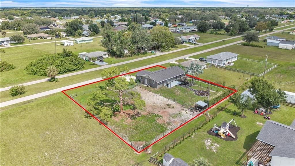 Active With Contract: $299,000 (3 beds, 2 baths, 1229 Square Feet)