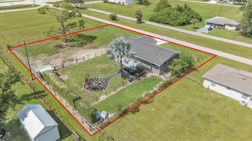 Active With Contract: $299,000 (3 beds, 2 baths, 1229 Square Feet)