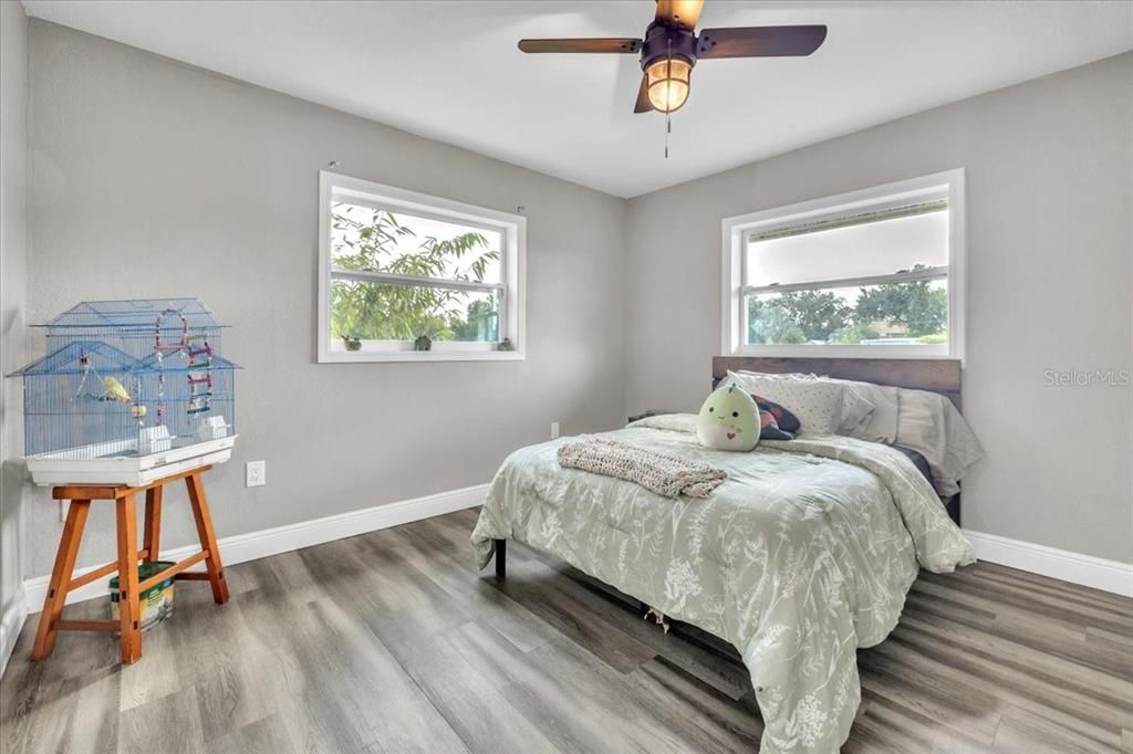 Active With Contract: $299,000 (3 beds, 2 baths, 1229 Square Feet)