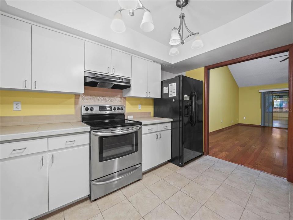 For Sale: $180,000 (2 beds, 2 baths, 1238 Square Feet)