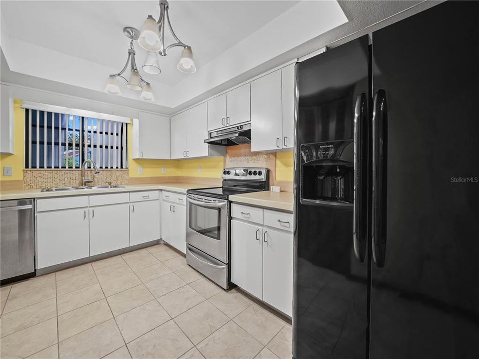For Sale: $180,000 (2 beds, 2 baths, 1238 Square Feet)