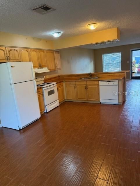 В аренду: $1,650 (2 спален, 2 ванн, 1014 Квадратных фут)