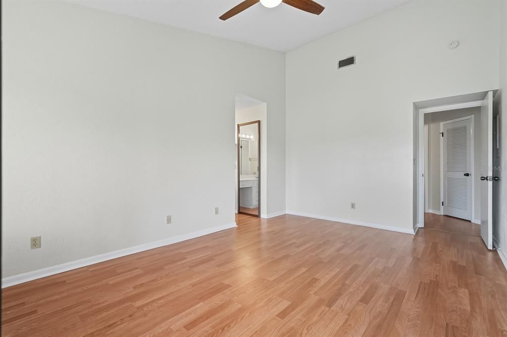 En Venta: $160,000 (2 camas, 2 baños, 1330 Pies cuadrados)