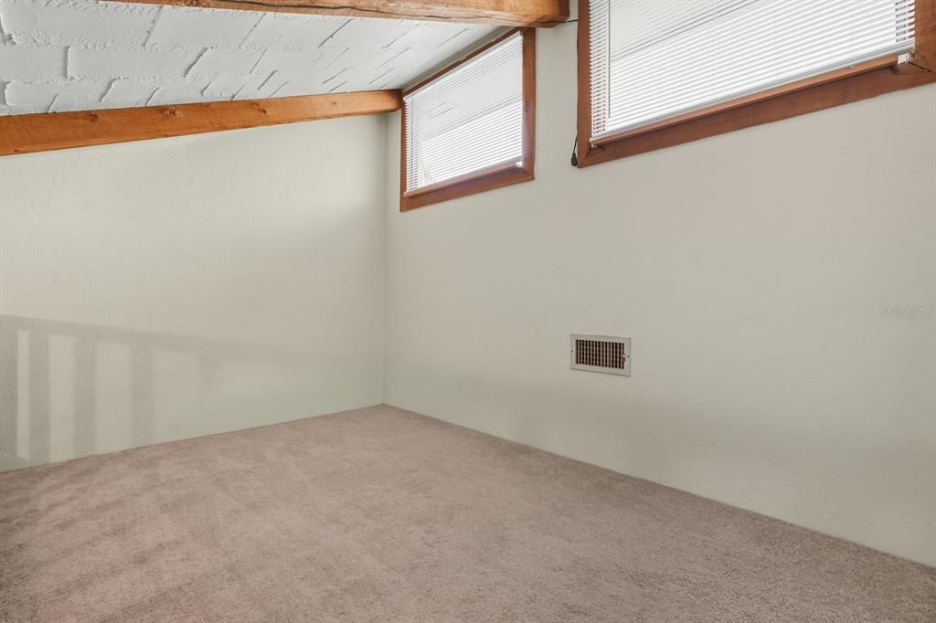 En Venta: $160,000 (2 camas, 2 baños, 1330 Pies cuadrados)