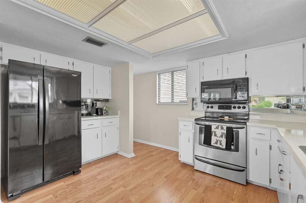 En Venta: $160,000 (2 camas, 2 baños, 1330 Pies cuadrados)