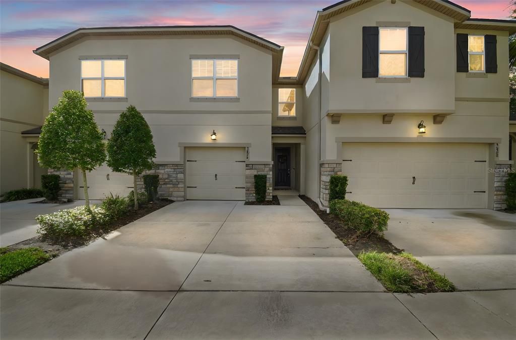 Active With Contract: $415,000 (3 beds, 2 baths, 1968 Square Feet)