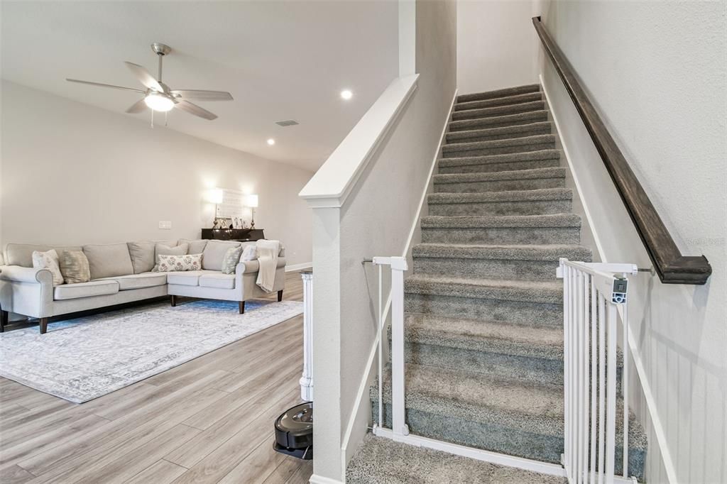 Active With Contract: $415,000 (3 beds, 2 baths, 1968 Square Feet)