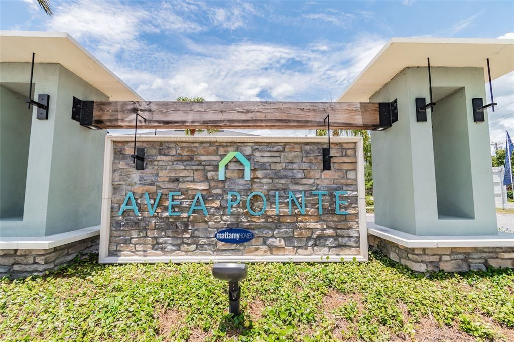 Active With Contract: $415,000 (3 beds, 2 baths, 1968 Square Feet)