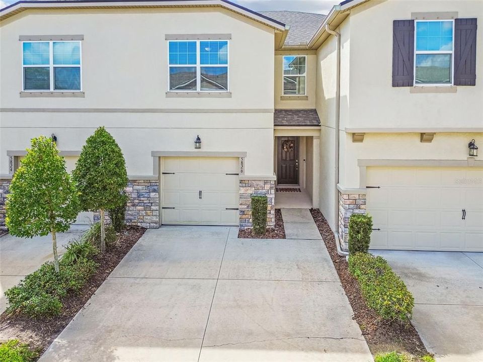 Active With Contract: $415,000 (3 beds, 2 baths, 1968 Square Feet)