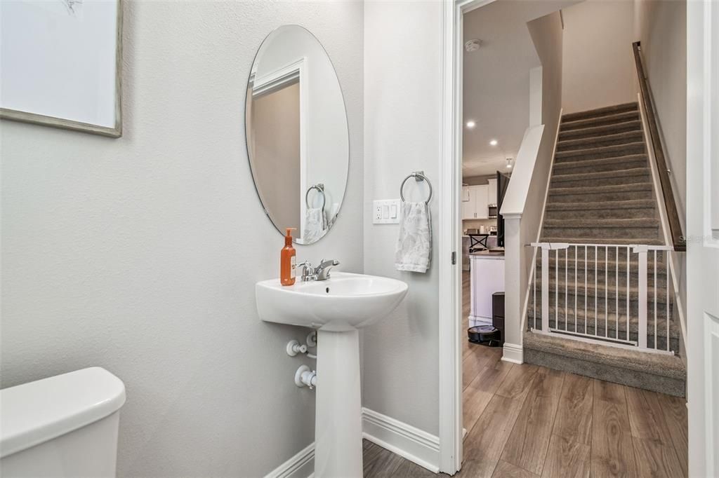 Active With Contract: $415,000 (3 beds, 2 baths, 1968 Square Feet)