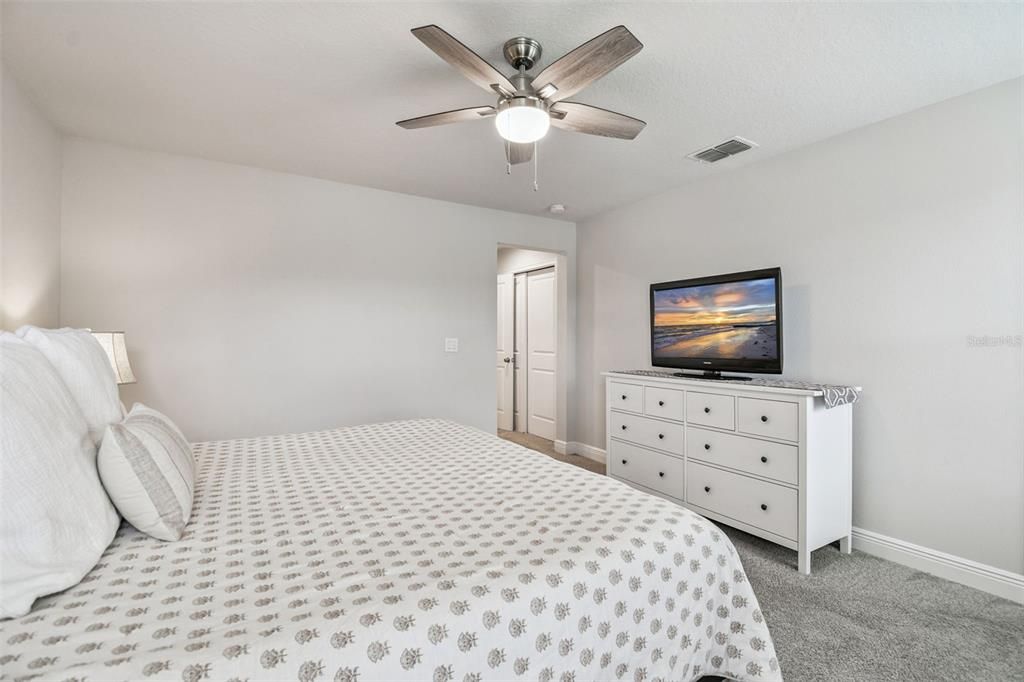 Active With Contract: $415,000 (3 beds, 2 baths, 1968 Square Feet)