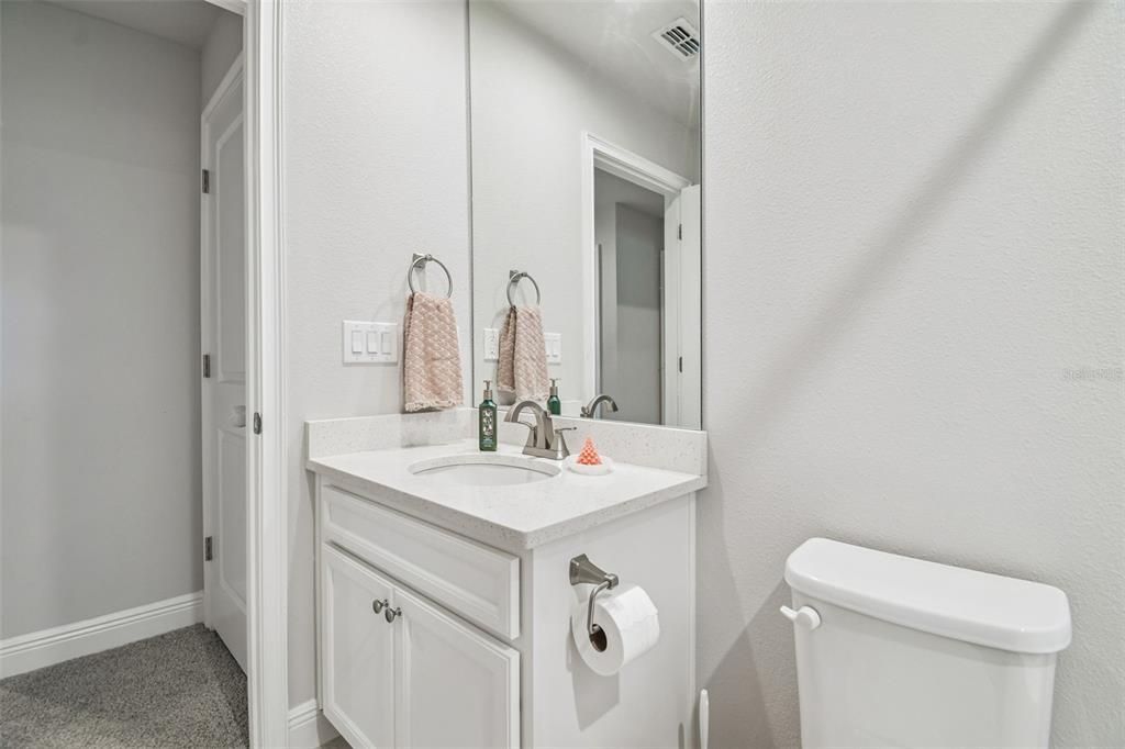 Active With Contract: $415,000 (3 beds, 2 baths, 1968 Square Feet)