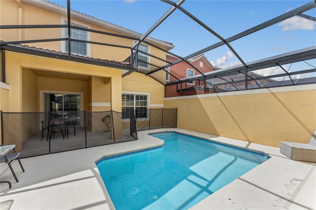 For Rent: $2,600 (4 beds, 3 baths, 1902 Square Feet)