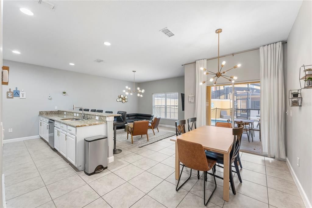 For Rent: $2,600 (4 beds, 3 baths, 1902 Square Feet)