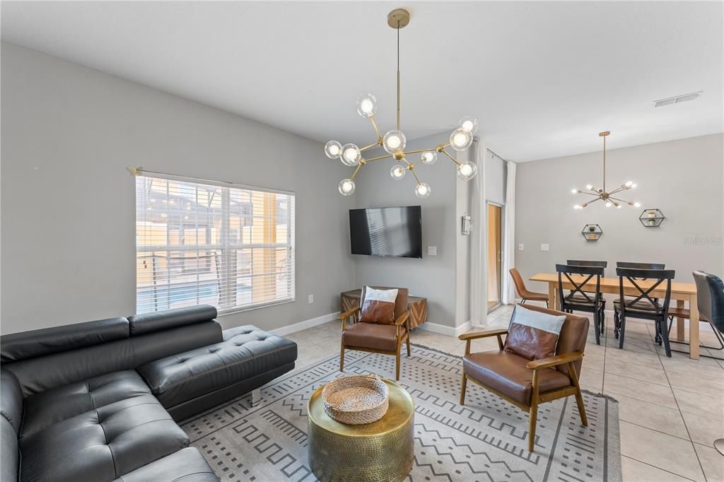 For Rent: $2,600 (4 beds, 3 baths, 1902 Square Feet)