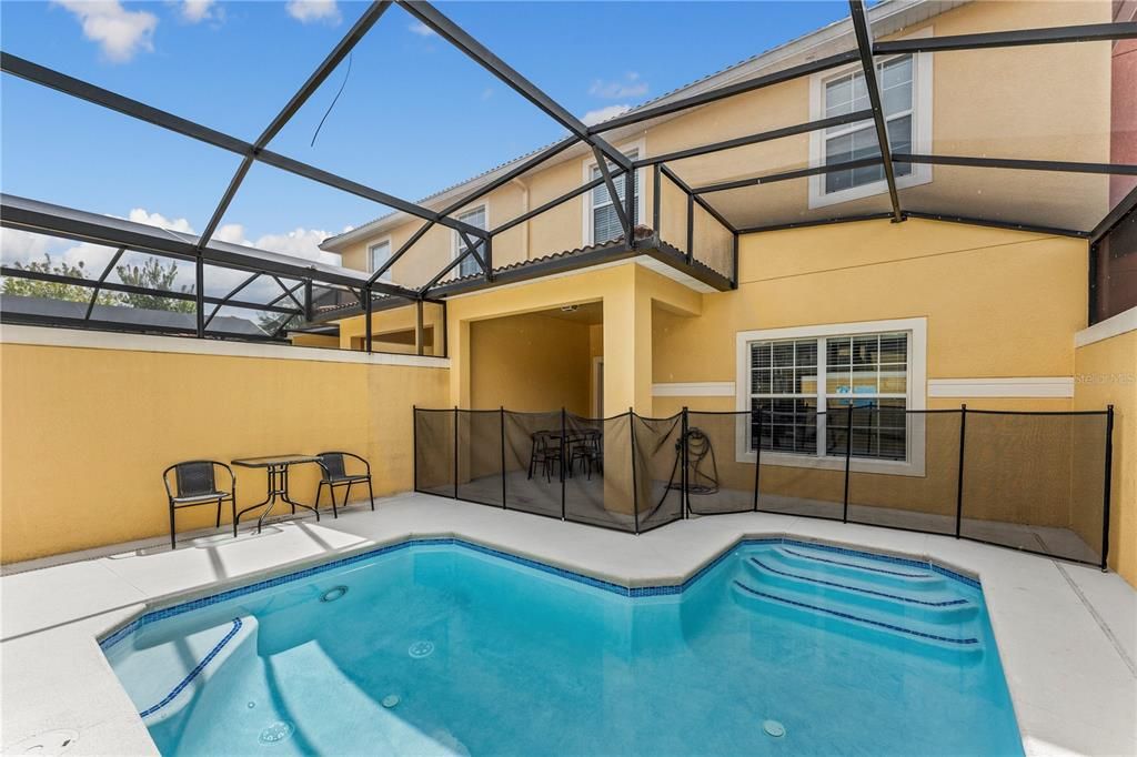 For Rent: $2,600 (4 beds, 3 baths, 1902 Square Feet)