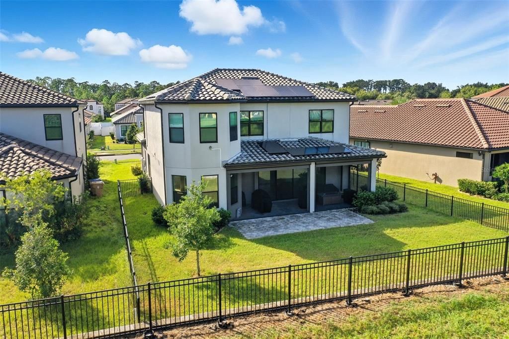 Под контрактом: $589,000 (4 спален, 3 ванн, 3436 Квадратных фут)