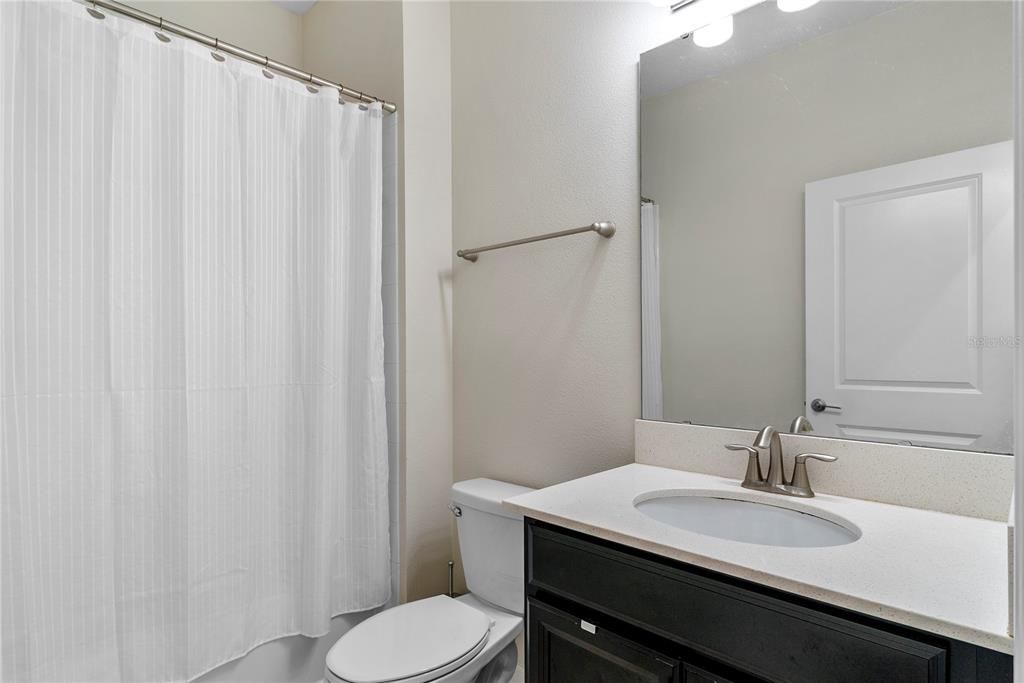 Под контрактом: $508,000 (5 спален, 3 ванн, 3282 Квадратных фут)