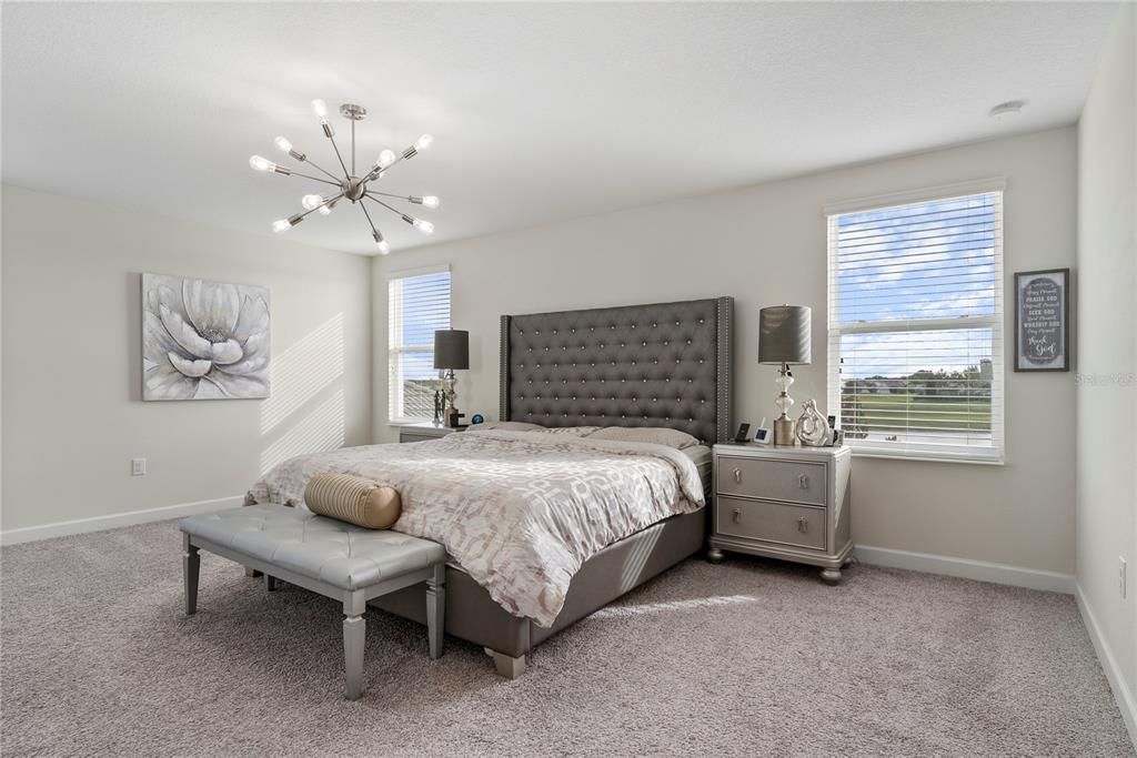 Под контрактом: $508,000 (5 спален, 3 ванн, 3282 Квадратных фут)