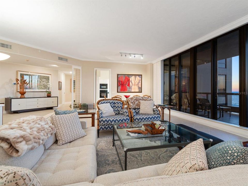 For Sale: $2,995,000 (3 beds, 4 baths, 3054 Square Feet)