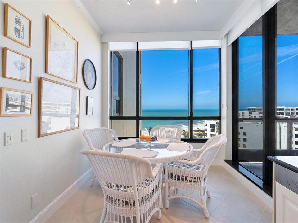 For Sale: $2,995,000 (3 beds, 4 baths, 3054 Square Feet)