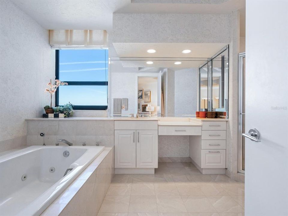 For Sale: $2,995,000 (3 beds, 4 baths, 3054 Square Feet)