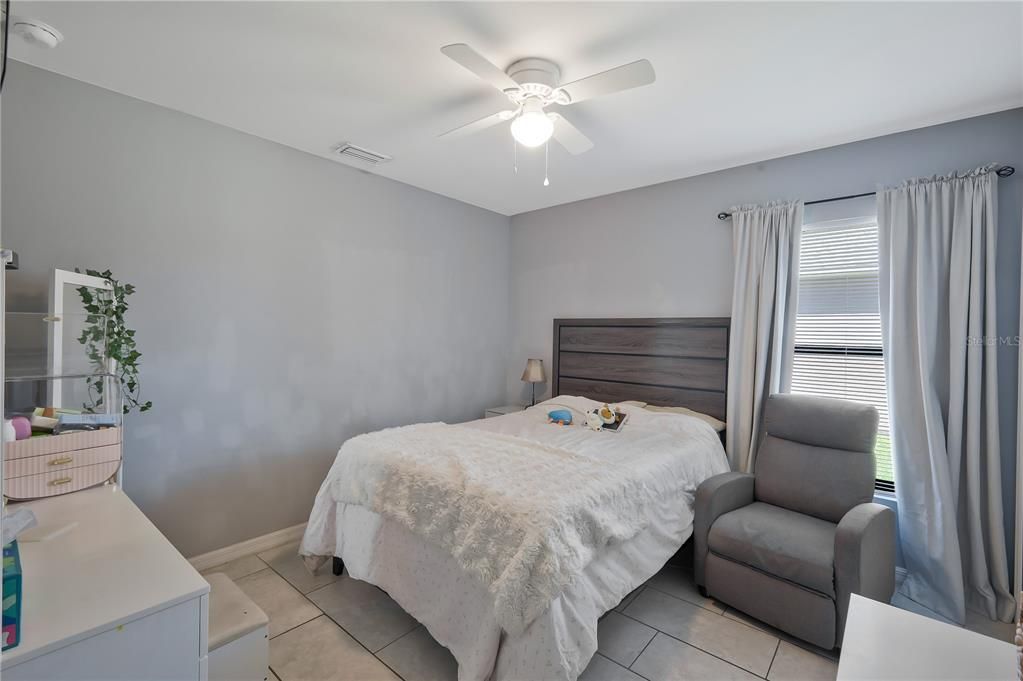 For Sale: $529,900 (6 beds, 0 baths, 2400 Square Feet)