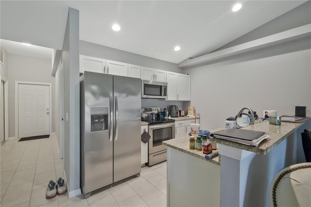 For Sale: $529,900 (6 beds, 0 baths, 2400 Square Feet)