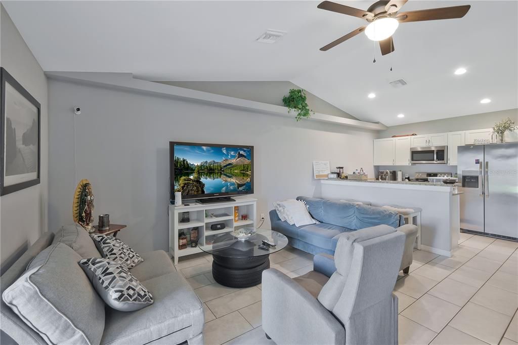 For Sale: $529,900 (6 beds, 0 baths, 2400 Square Feet)