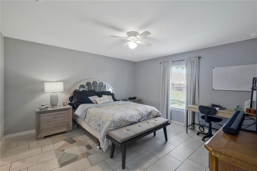 For Sale: $529,900 (6 beds, 0 baths, 2400 Square Feet)