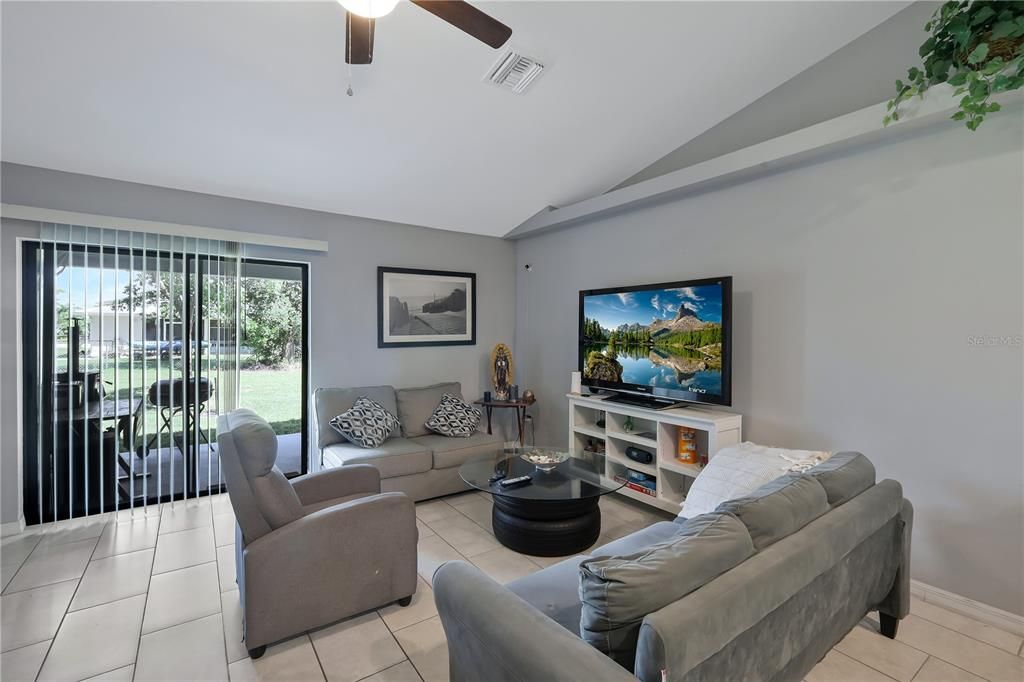 For Sale: $529,900 (6 beds, 0 baths, 2400 Square Feet)