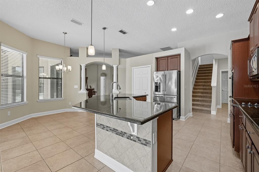 For Sale: $675,000 (4 beds, 3 baths, 3257 Square Feet)