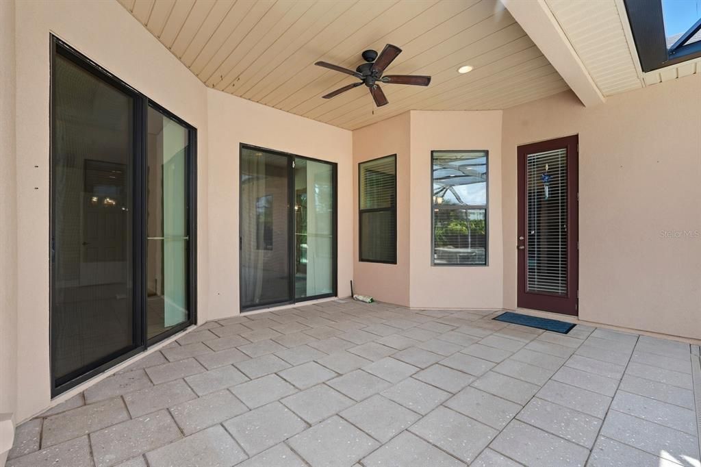 For Sale: $675,000 (4 beds, 3 baths, 3257 Square Feet)