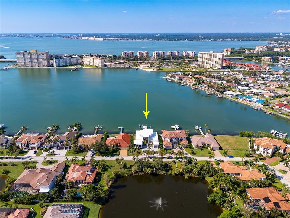 На продажу: $7,950,000 (4 спален, 4 ванн, 4511 Квадратных фут)