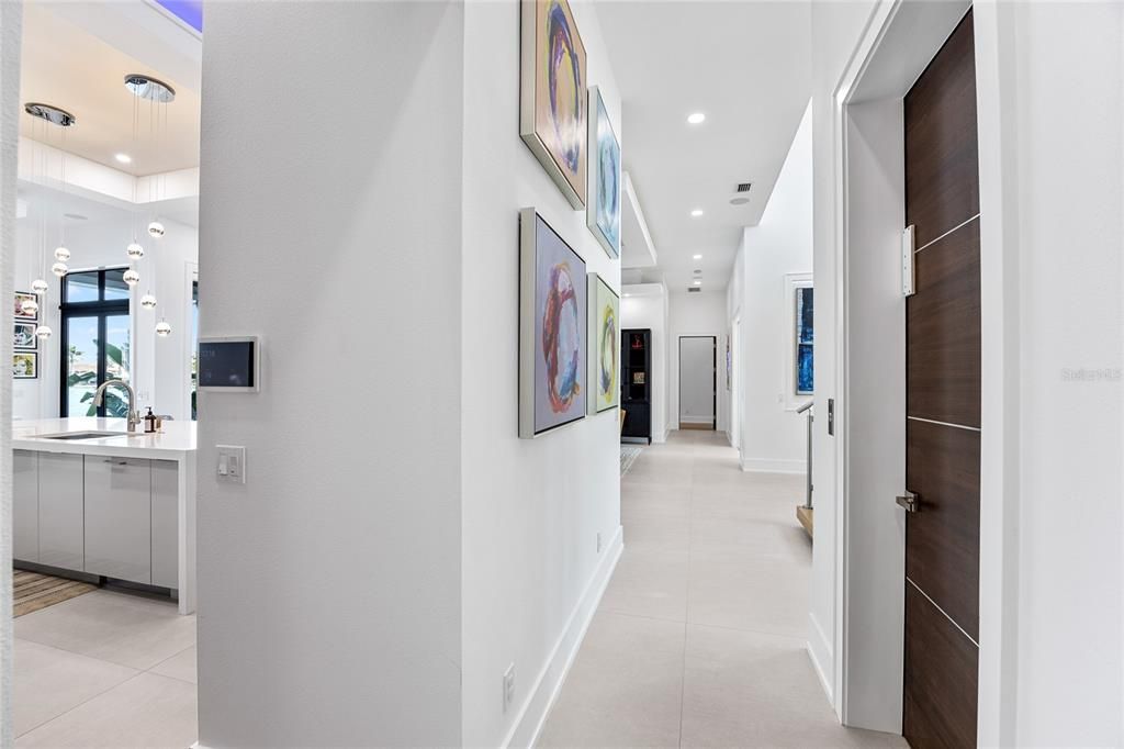 На продажу: $7,950,000 (4 спален, 4 ванн, 4511 Квадратных фут)