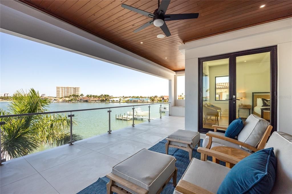 На продажу: $7,950,000 (4 спален, 4 ванн, 4511 Квадратных фут)