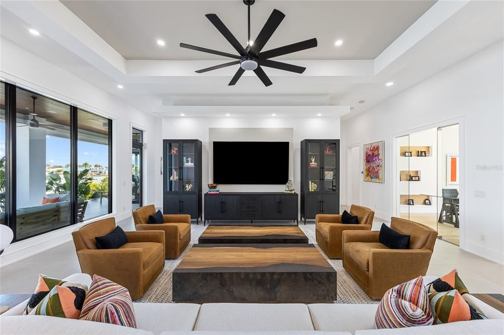 На продажу: $7,950,000 (4 спален, 4 ванн, 4511 Квадратных фут)