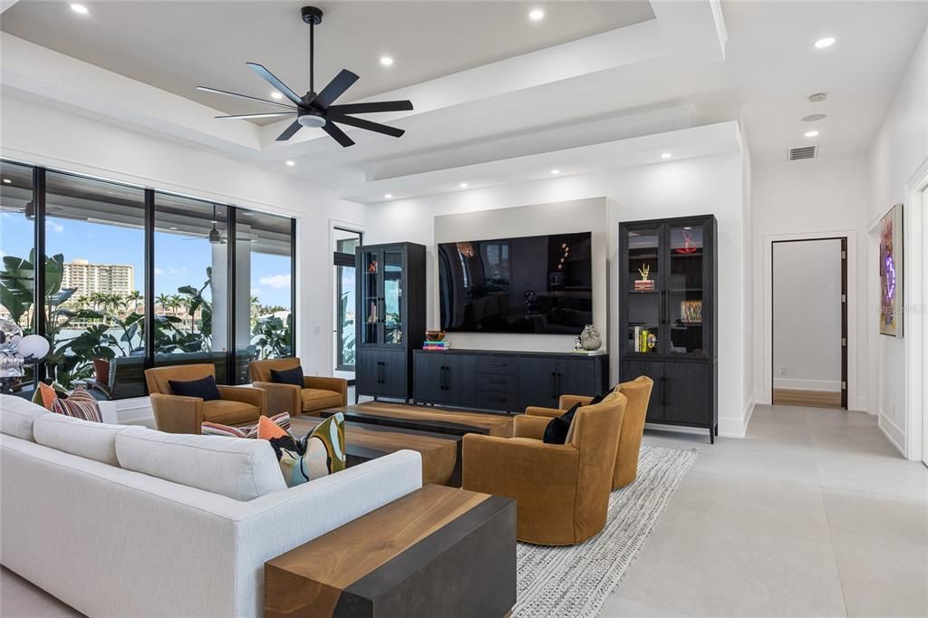 На продажу: $7,950,000 (4 спален, 4 ванн, 4511 Квадратных фут)