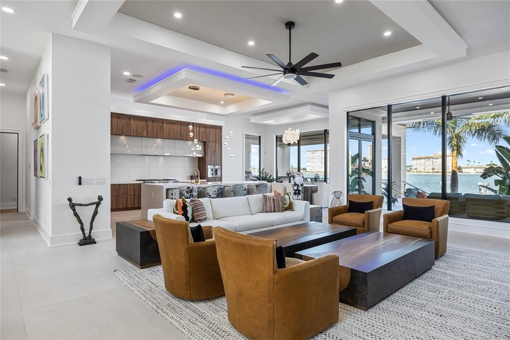 На продажу: $7,950,000 (4 спален, 4 ванн, 4511 Квадратных фут)