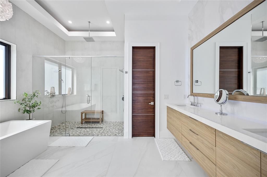 На продажу: $7,950,000 (4 спален, 4 ванн, 4511 Квадратных фут)