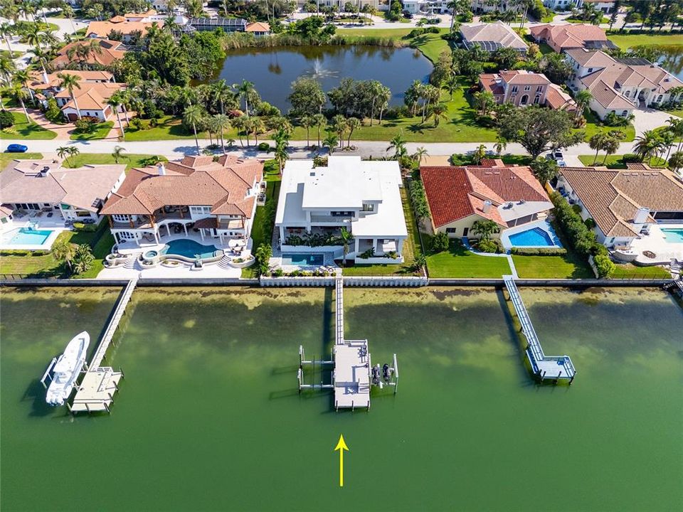 На продажу: $7,950,000 (4 спален, 4 ванн, 4511 Квадратных фут)