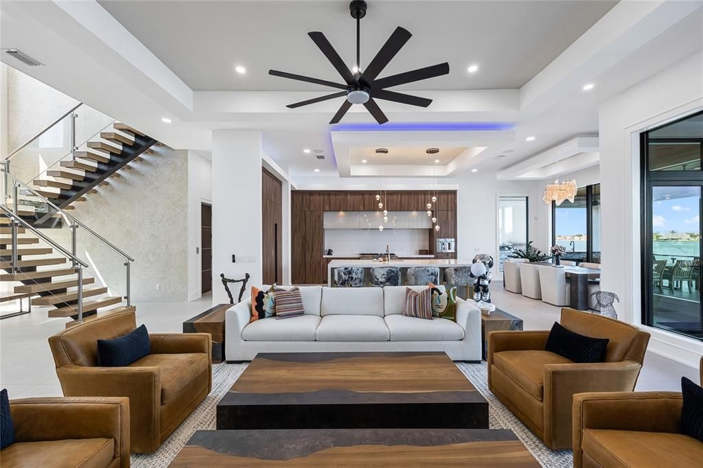 На продажу: $7,950,000 (4 спален, 4 ванн, 4511 Квадратных фут)