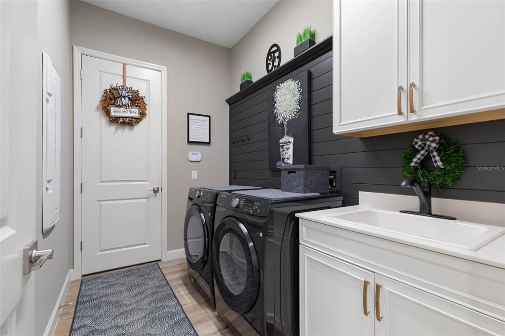 待售: $1,095,000 (4 贝兹, 3 浴室, 2712 平方英尺)