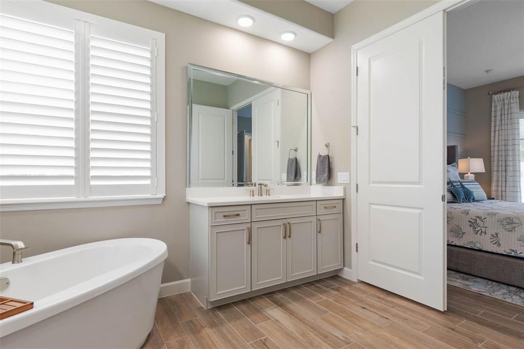 待售: $1,095,000 (4 贝兹, 3 浴室, 2712 平方英尺)