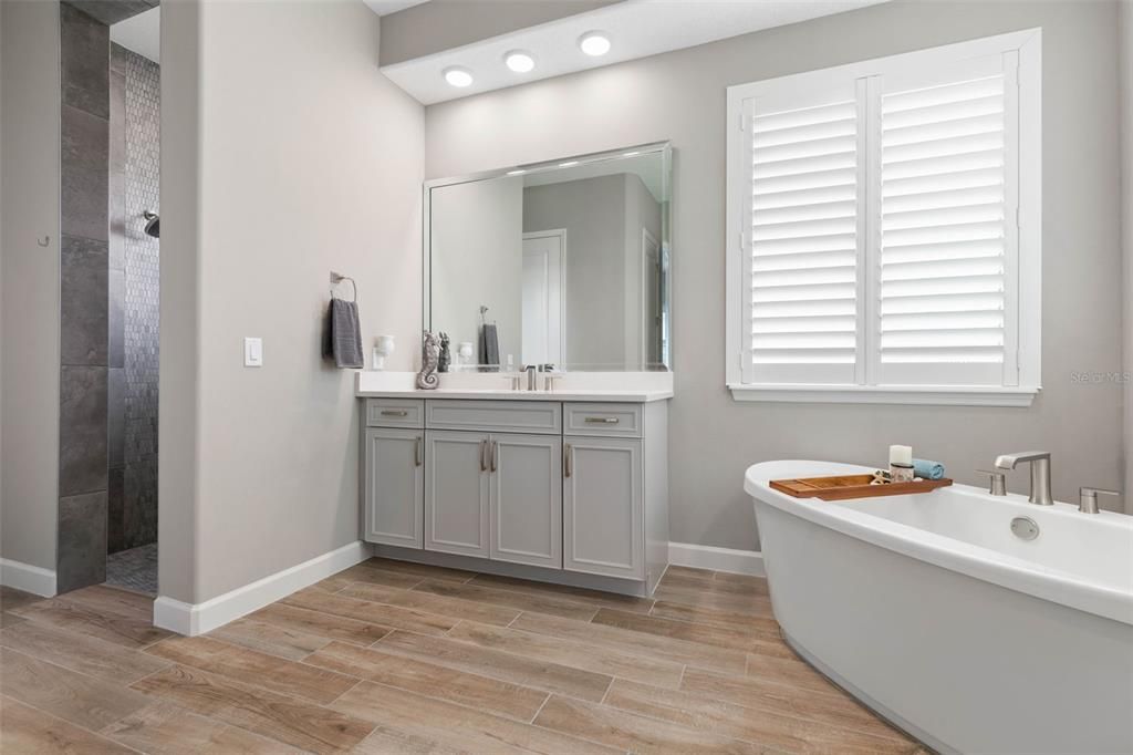 待售: $1,095,000 (4 贝兹, 3 浴室, 2712 平方英尺)